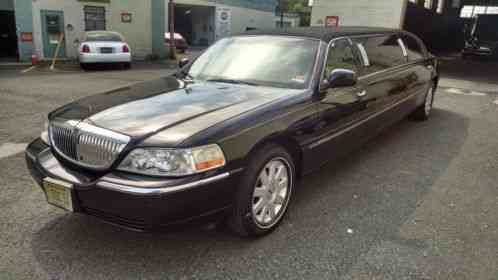 Lincoln Town Car (2005)