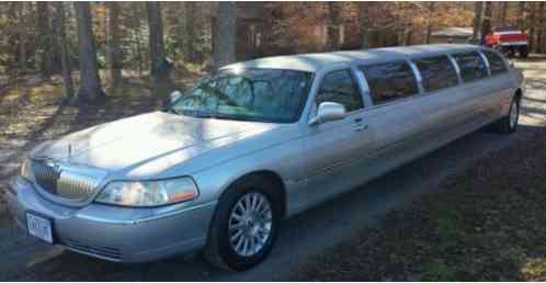 Lincoln Town Car (2003)