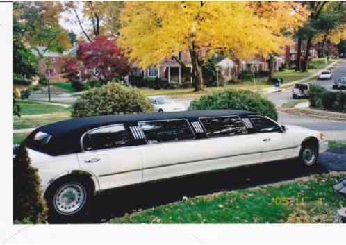 Lincoln Town Car Lincoln Stretch (2000)