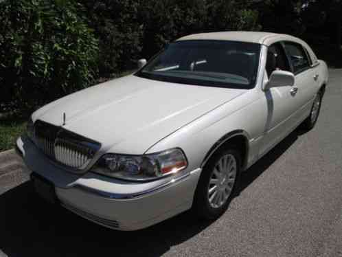 Lincoln Town Car (2005)