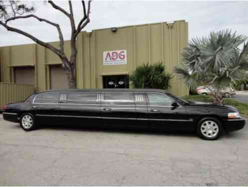 2011 Lincoln Town Car ROYALE COACH 120 5TH DOOR LIMOUSINE