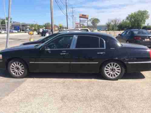 2005 Lincoln Town Car