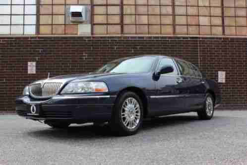 Lincoln Town Car Signature L (2008)