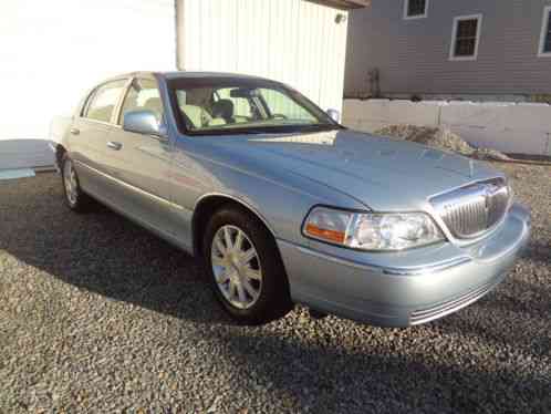 Lincoln Town Car Signature Limited (2009)