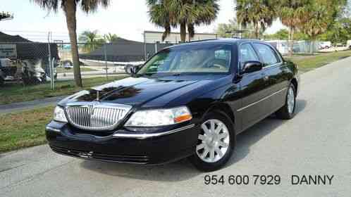 Lincoln Town Car SIGNATURE LIMITED (2010)