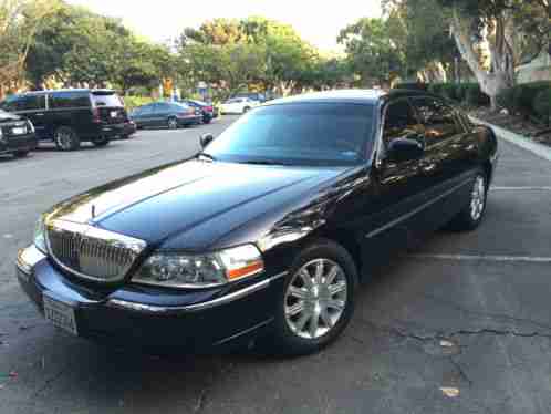 2011 Lincoln Town Car