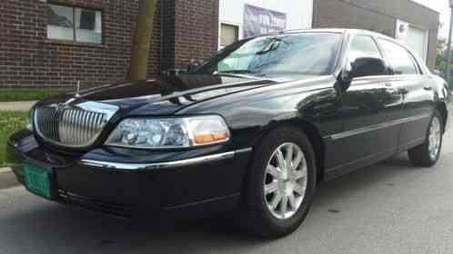 Lincoln Town Car (2011)