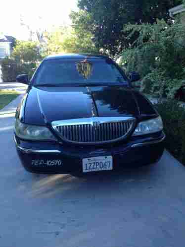 Lincoln Town Car (2003)