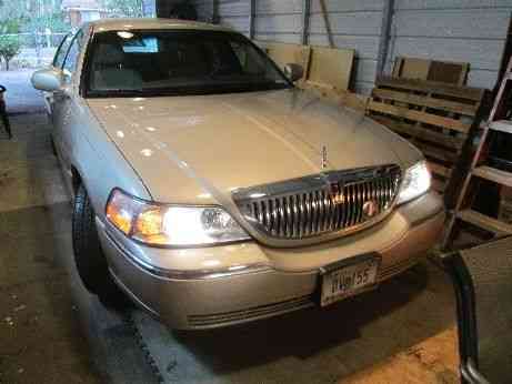 2005 Lincoln Town Car