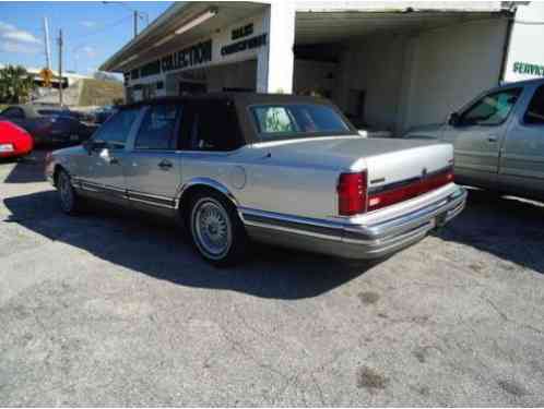 Lincoln Town Car (1990)