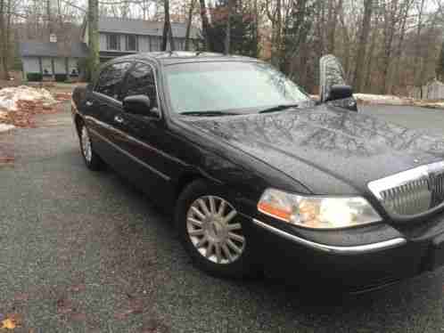 2004 Lincoln Town Car