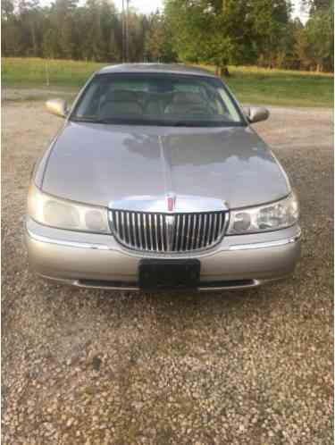 Lincoln Town Car (1999)