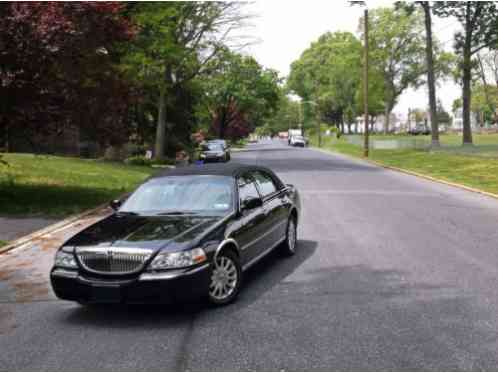 Lincoln Town Car (2006)