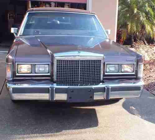 Lincoln Town Car (1987)