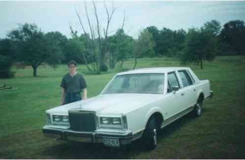 1984 Lincoln Town Car Town Car