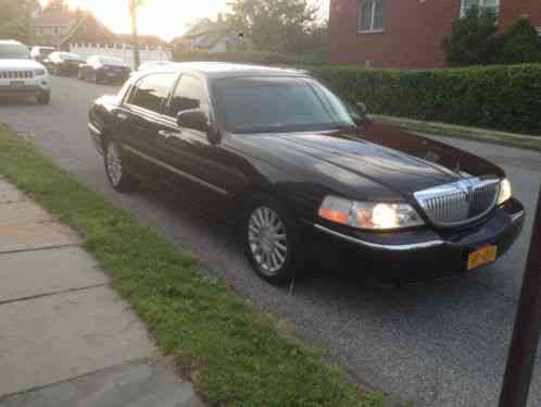 Lincoln Town Car (2004)