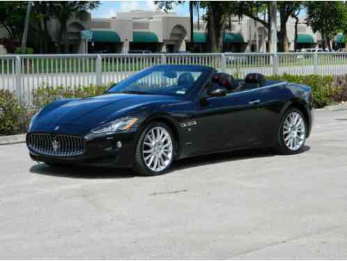 Maserati Gran Turismo 4. 7L RED (2013)