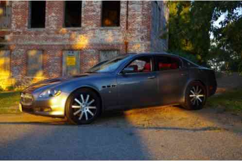 Maserati Quattroporte (2005)