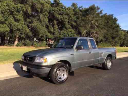 Mazda B-Series Pickups (2003)