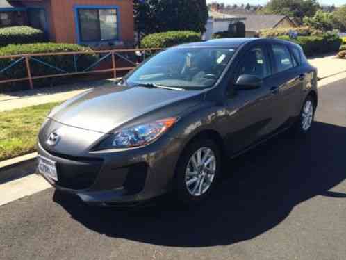 Mazda Mazda3 iSport (2013)