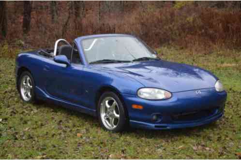 Mazda MX-5 Miata 10 YEAR (1999)