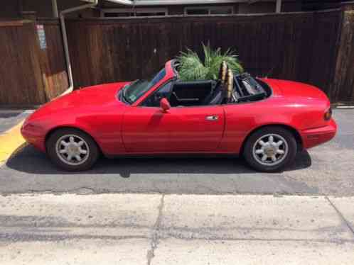 Mazda MX-5 Miata (1990)