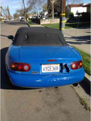 Mazda MX-5 Miata (1990)