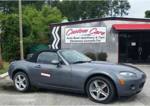 Mazda MX-5 Miata (2006)