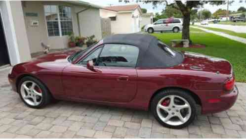 2003 Mazda MX-5 Miata 2 DR CONVERTIBLE