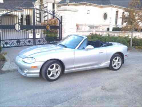 2000 Mazda MX-5 Miata