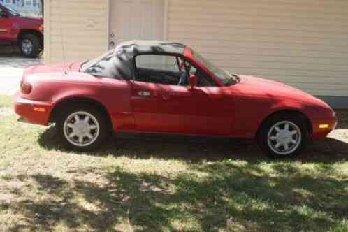 Mazda MX-5 Miata (1990)