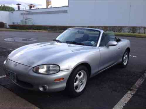 2000 Mazda MX-5 Miata