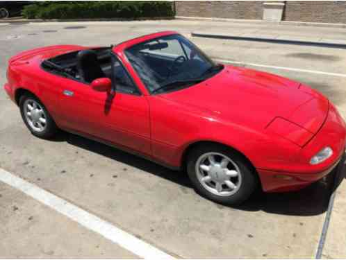 Mazda MX-5 Miata CONVERTIBLE (1991)