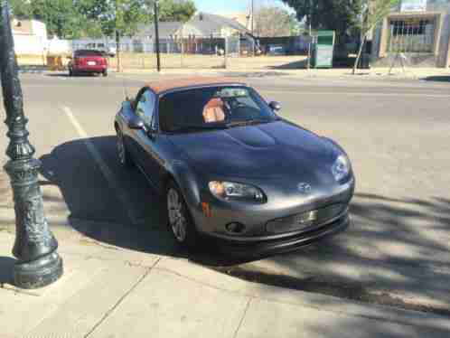 Mazda MX-5 Miata Grand Touring (2006)