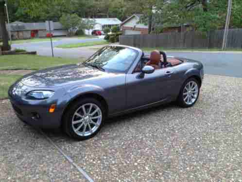 Mazda MX-5 Miata- show original (2006)