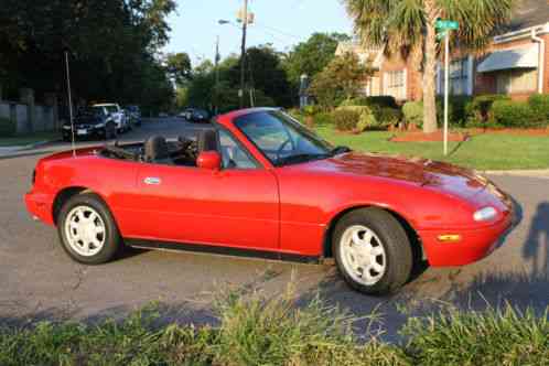 Mazda MX-5 Miata (1990)