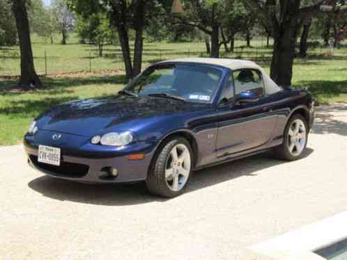 Mazda MX-5 Miata SE (2003)