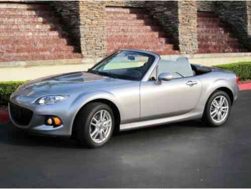 Mazda MX-5 Miata SPORT (2013)