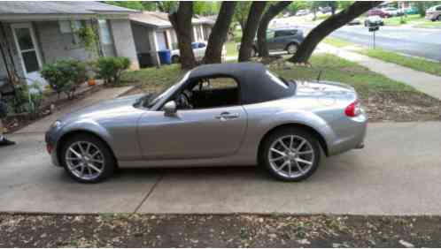 Mazda MX-5 Miata Touring (2011)