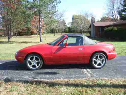 Mazda MX-5 Miata (1990)