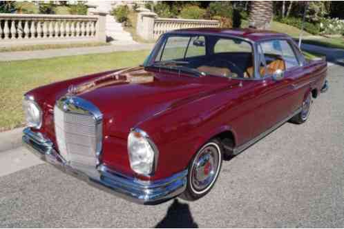 Mercedes-Benz 200-Series 220SEB (1964)