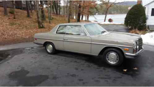 1972 Mercedes-Benz 200-Series 250c coupe