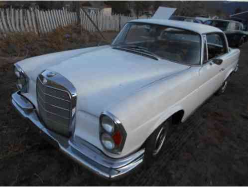 Mercedes-Benz 200-Series 250SE (1966)