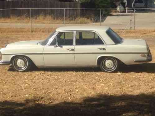 Mercedes-Benz 200-Series 280se (1968)