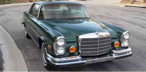 Mercedes-Benz 200-Series (1970)