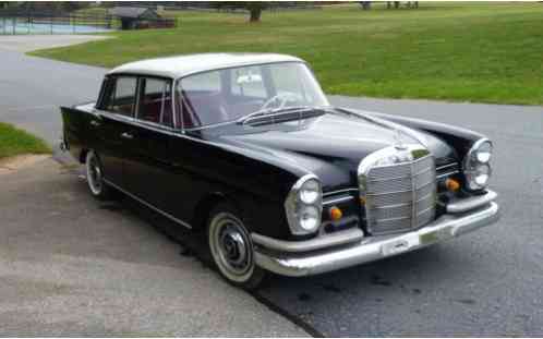 1964 Mercedes-Benz 200-Series SEb