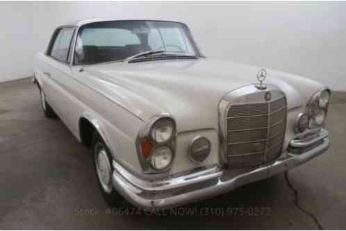 1967 Mercedes-Benz 250SE Sunroof Coupe