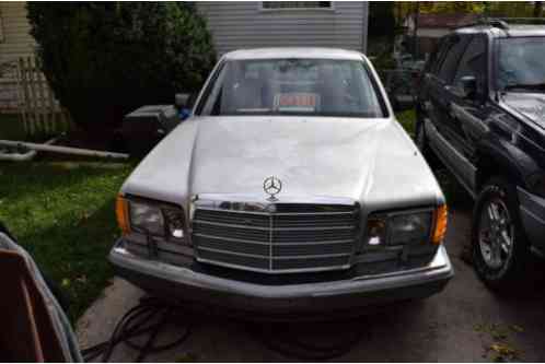 1989 Mercedes-Benz 300-Series 300 SE