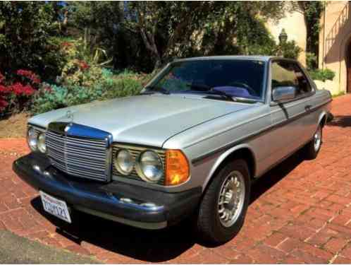 Mercedes-Benz 300-Series CD (1983)