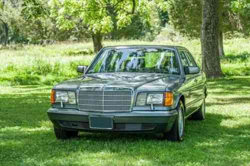 1991 Mercedes-Benz 400-Series